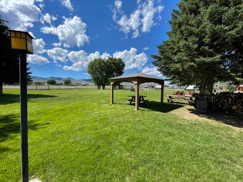 More Photos Of 540 N Main St, Melrose Hotel For Sale