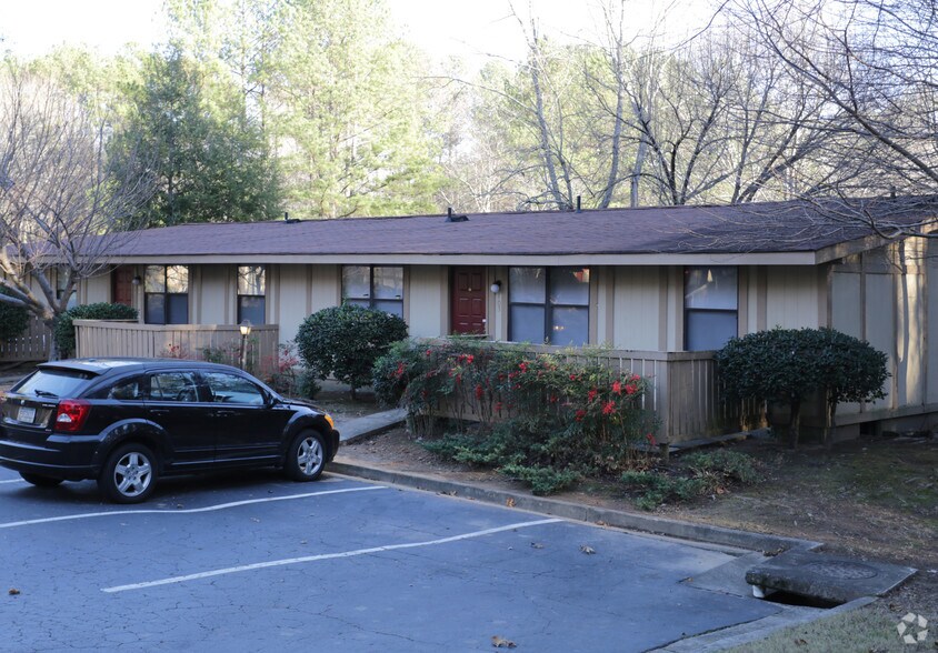 More Photos Of 6295 Oakley Rd, Union City Apartments For Sale