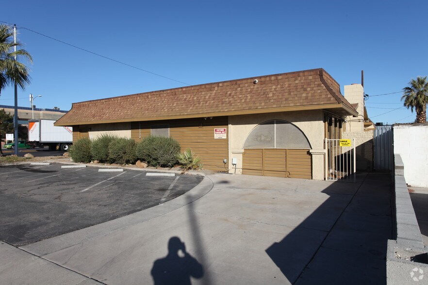 More Photos Of 939 S Decatur Blvd, Las Vegas Medical For Sale