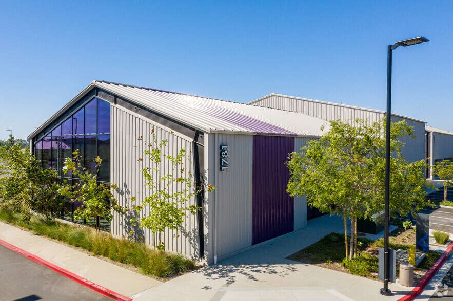 More Photos Of 1730 Flight Way, Tustin Unknown For Lease