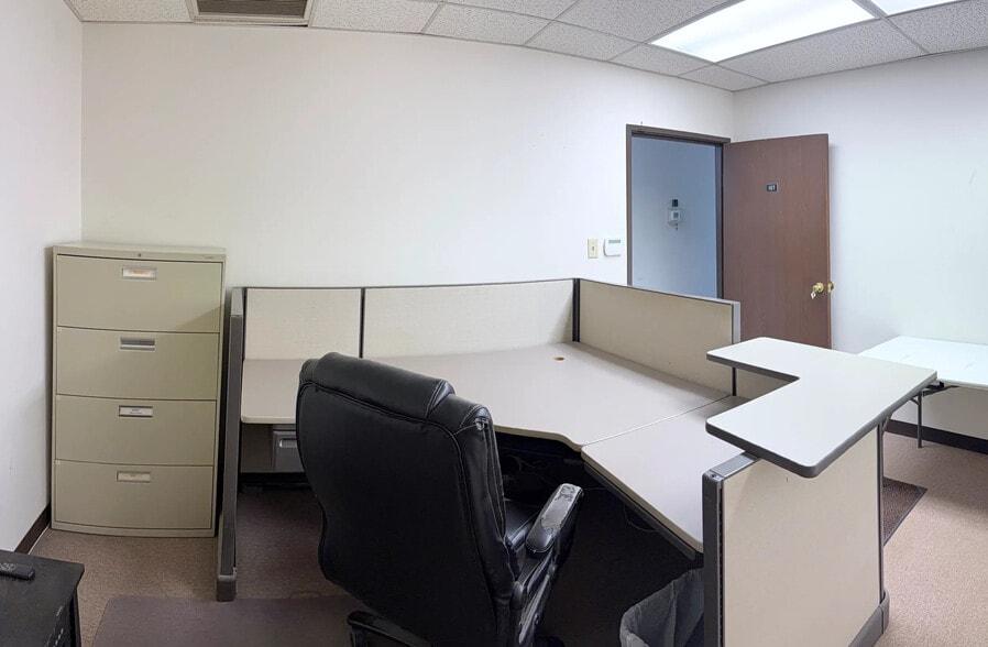 More Photos Of 1100 W Town St, Columbus Industrial For Sale