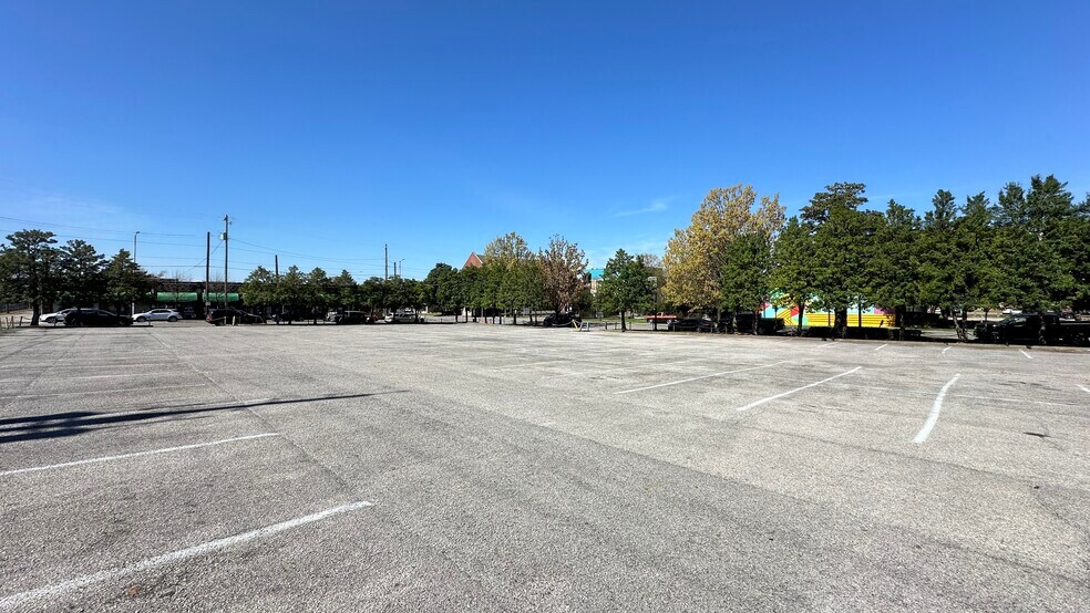 More Photos Of 1601 4th Ave, Birmingham Land For Lease