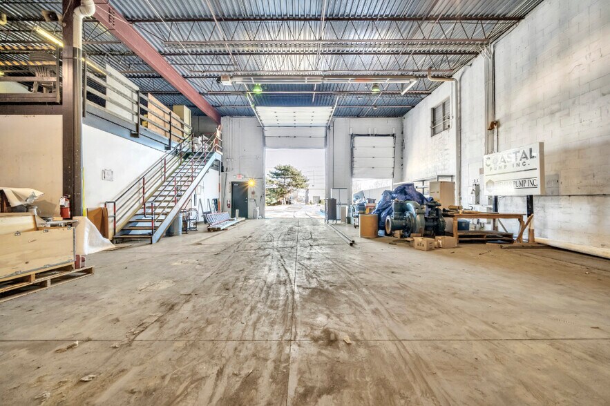 More Photos Of 4878 Van Epps Rd, Brooklyn Heights Manufacturing For Sale