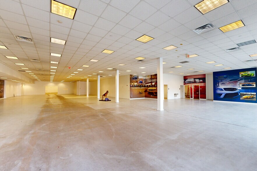 Primary Photo Of 45 S Service Rd, Plainview Light Manufacturing For Lease