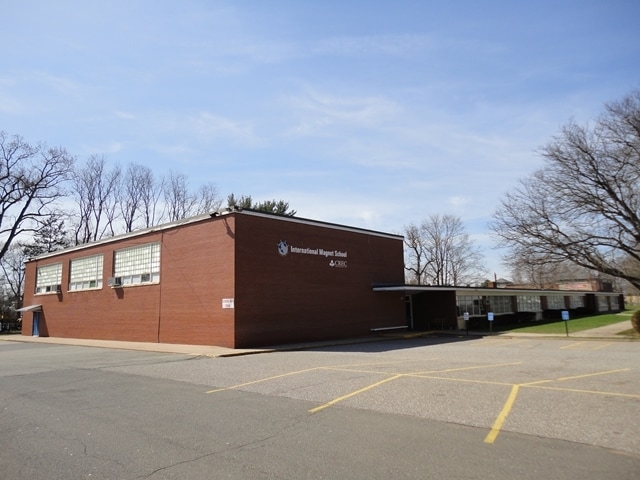 More Photos Of 3-21 Church St, East Hartford Schools For Lease