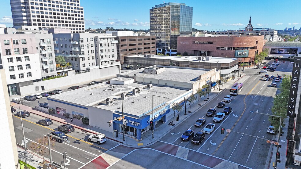 More Photos Of 130-144 N Central Ave, Glendale Freestanding For Lease