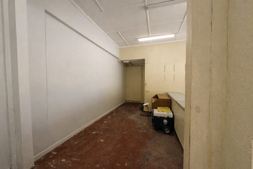 More Photos Of 137 W Main St, Manchester Office For Sale