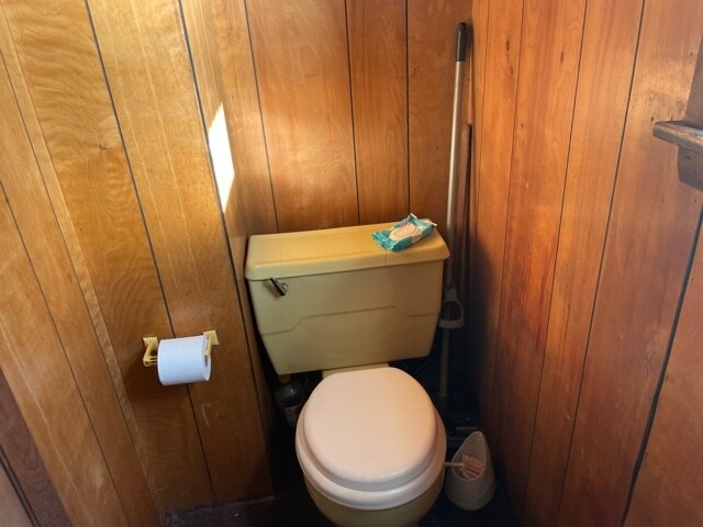 More Photos Of 15 New Cedar, Hamilton Auto Repair For Sale