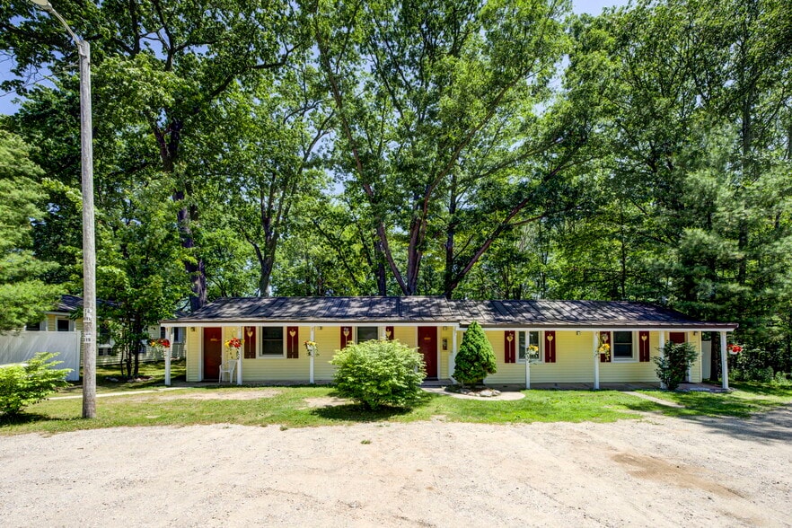 More Photos Of 2275 M 137, Interlochen Hotel For Sale