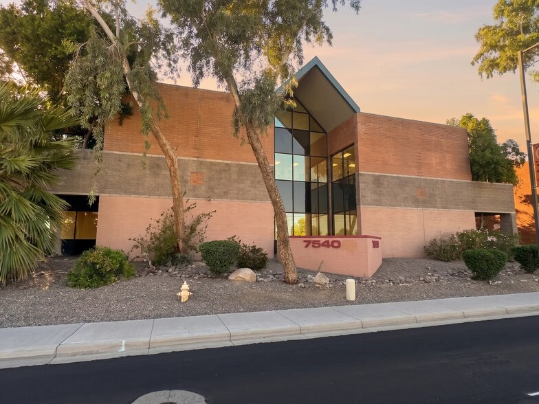 More Photos Of 7540 N 19th Ave, Phoenix Office For Lease
