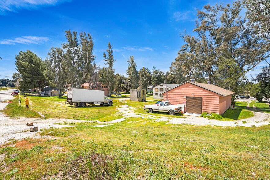 More Photos Of 431 Jeb Stuart rd, Campo Dormitory For Sale
