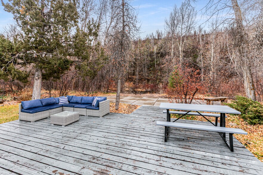 More Photos Of 5175 E Highway 35, Kamas Trailer Camper Park For Sale