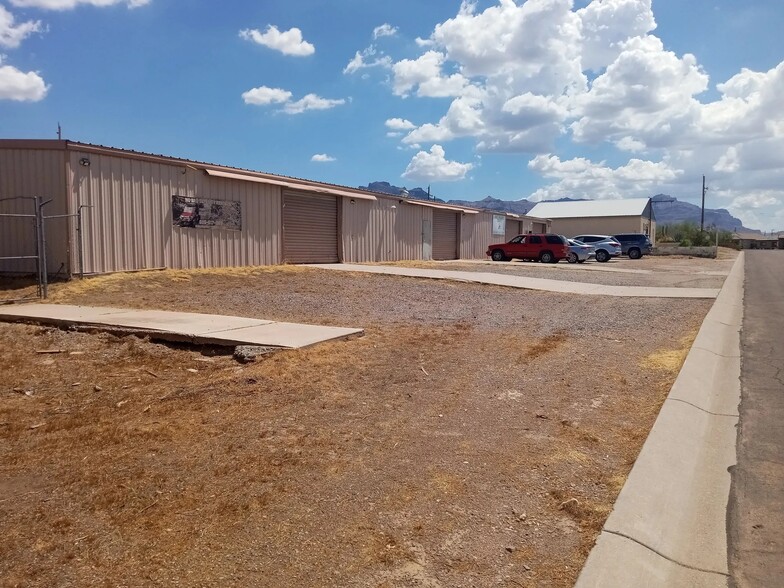 Primary Photo Of 1474-1544 E 18th Ave, Apache Junction Warehouse For Sale