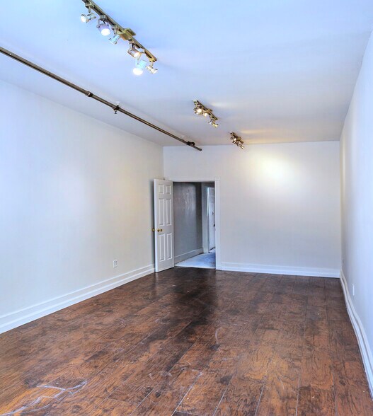 More Photos Of 2884-2898 Mission St, San Francisco Storefront Retail Office For Lease