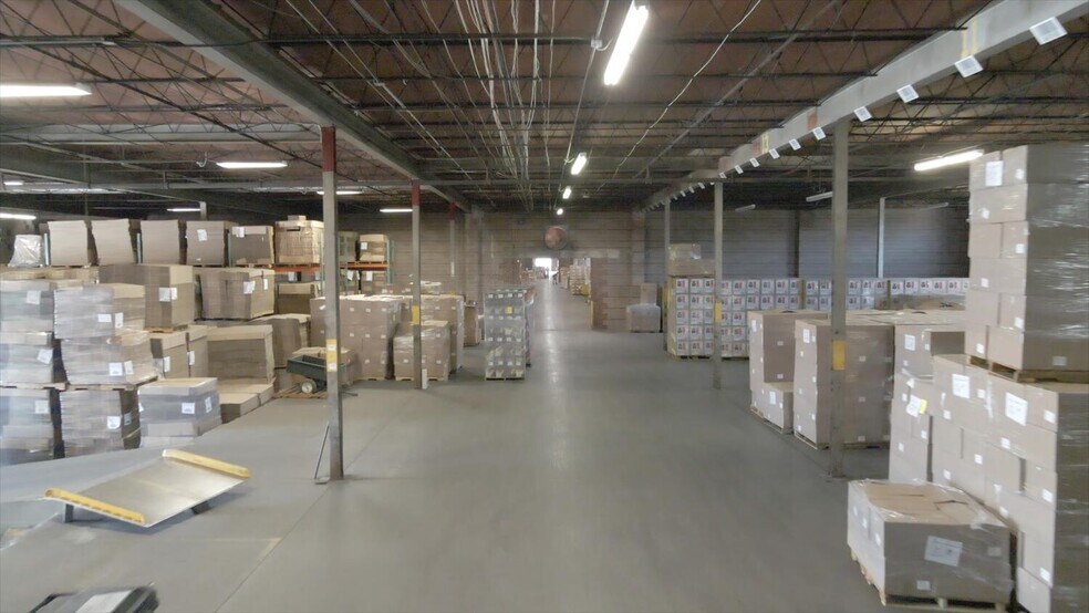 More Photos Of 811 E Waterman St, Wichita Warehouse For Sale