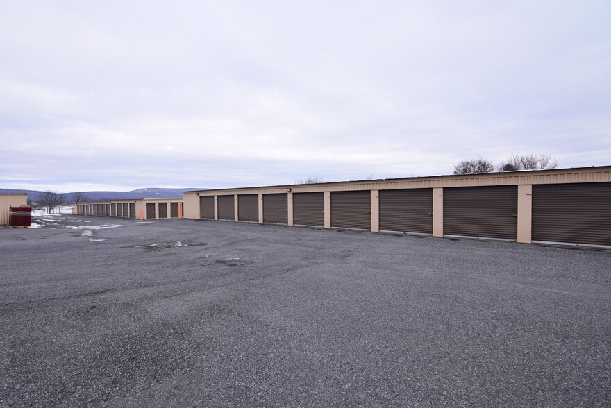 More Photos Of 138 Yearicks Blvd, Centre Hall Self Storage For Sale