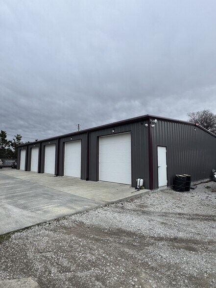 More Photos Of 103 Mabee Ave, Monteagle Industrial For Sale