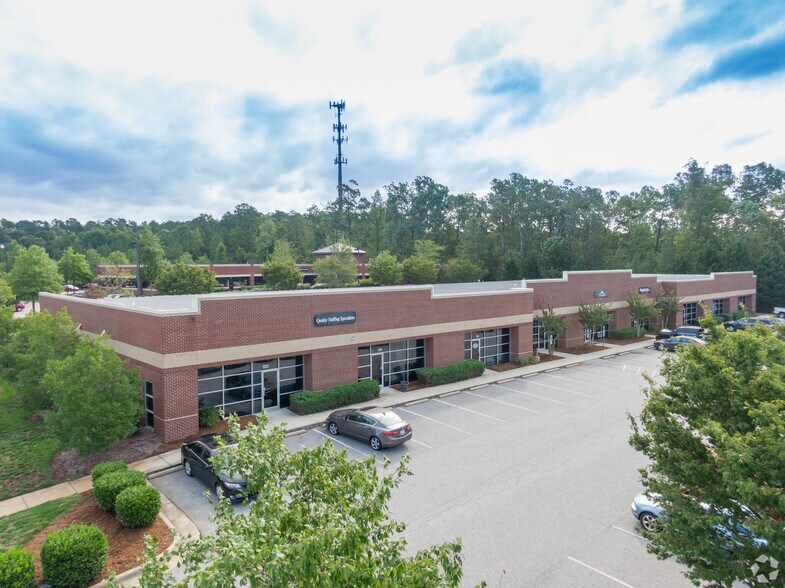 More Photos Of 120-136 Towerview Ct, Cary Research And Development For Lease