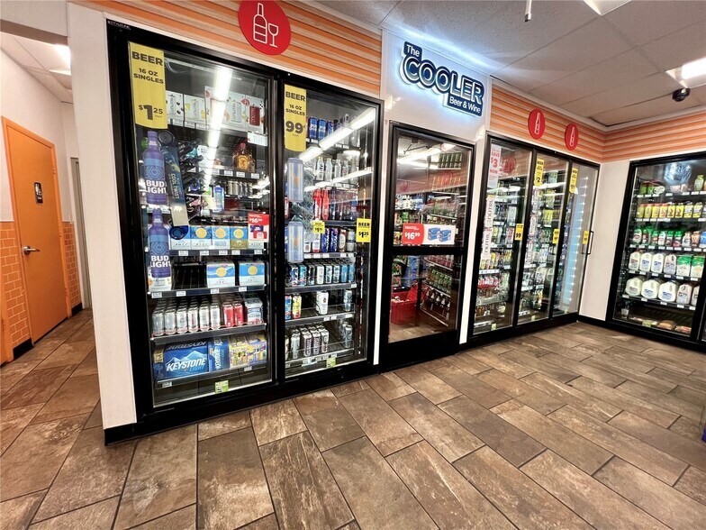 More Photos Of 310 W Main St, Bartow Convenience Store For Sale