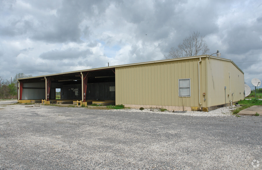 Primary Photo Of 5199 N Main St, Liberty Refrigeration Cold Storage For Sale