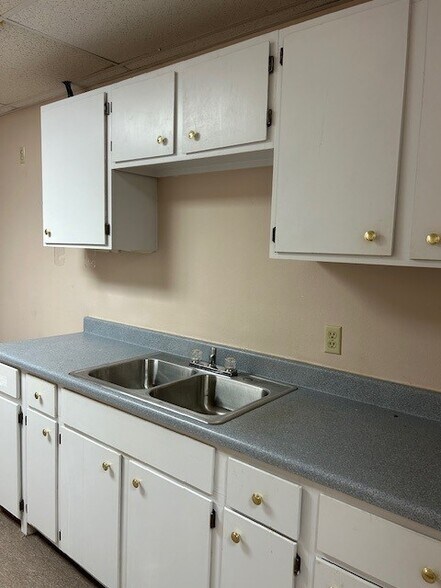 More Photos Of 1754-1774 Texas St, Natchitoches Office For Lease