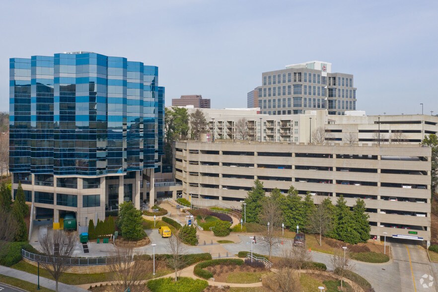 More Photos Of 6325 Peachtree Dunwoody Rd, Atlanta Office For Lease