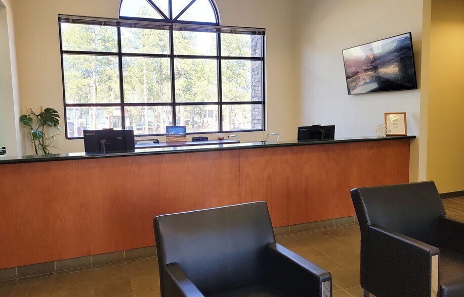 More Photos Of 1120 W University Ave, Flagstaff Coworking Space