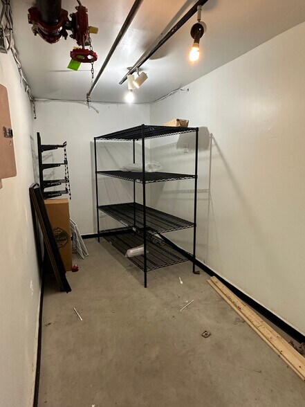 More Photos Of 4254 Main St, Philadelphia Storefront For Lease