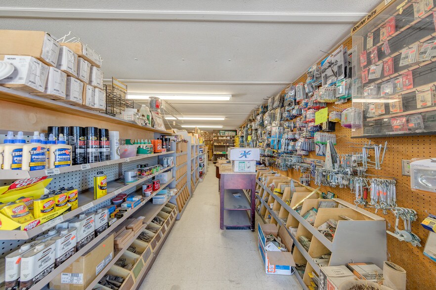 More Photos Of 1454 S Main St, Payette Freestanding For Sale