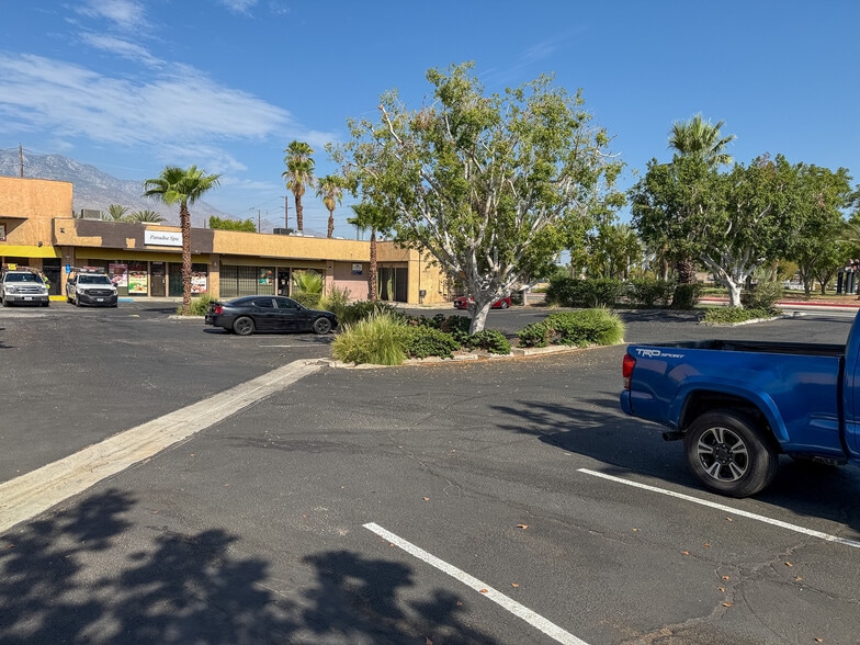 More Photos Of 34040 Date Palm Dr, Cathedral City Storefront Retail Office For Lease