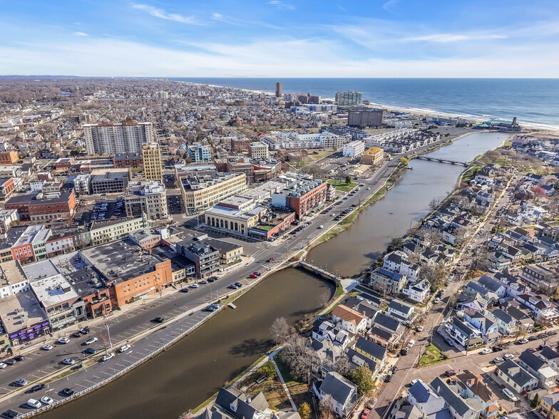 More Photos Of 527 Lake Ave, Asbury Park Storefront For Sale