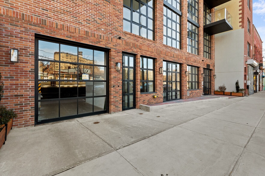 More Photos Of 37-29 32nd St, Long Island City Apartments For Lease