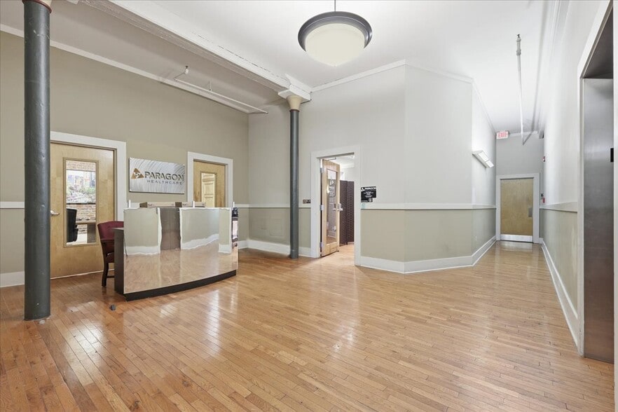 More Photos Of 418 S Gay St, Knoxville Office Residential For Lease