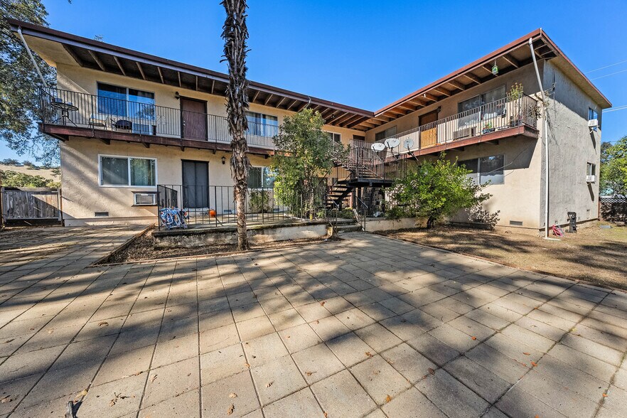 More Photos Of 4584 S Terrace Ave, Lakeport Apartments For Sale