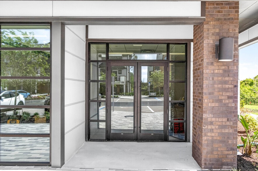 More Photos Of 2285 Crown Vlg Rd, Ocoee Apartments For Lease