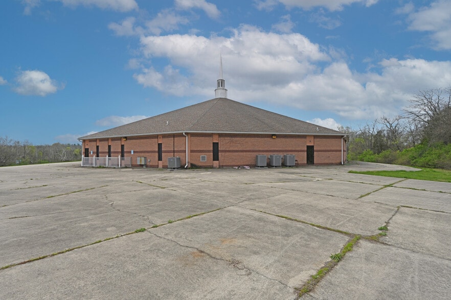 More Photos Of 5990 Michael Rd, Middletown Religious Facility For Sale