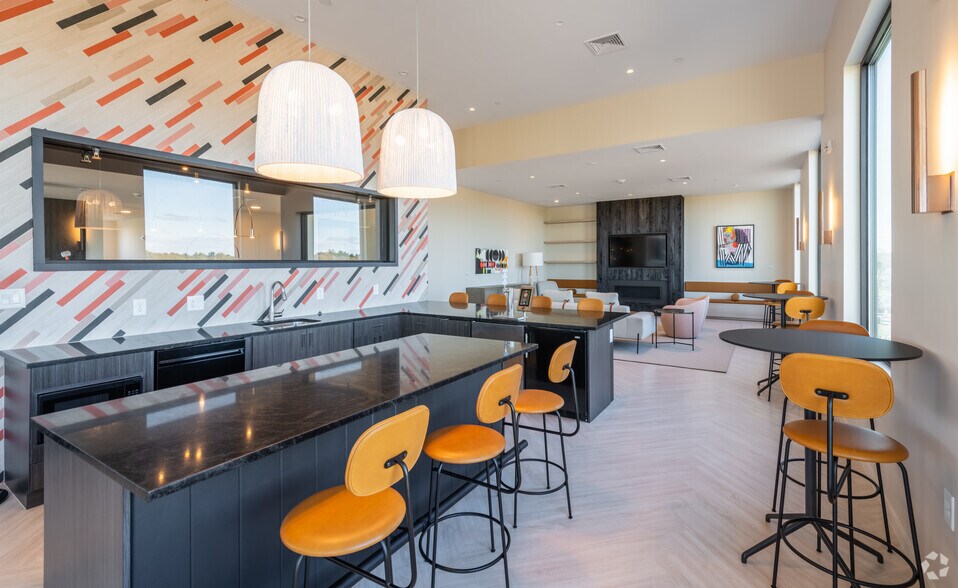 More Photos Of 39 Trotter Rd, Weymouth Apartments For Lease