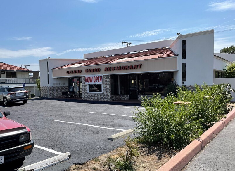 More Photos Of 733 N Mountain Ave, Upland Restaurant For Sale