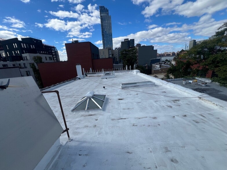 More Photos Of 53 Franklin St, Brooklyn Apartments For Sale