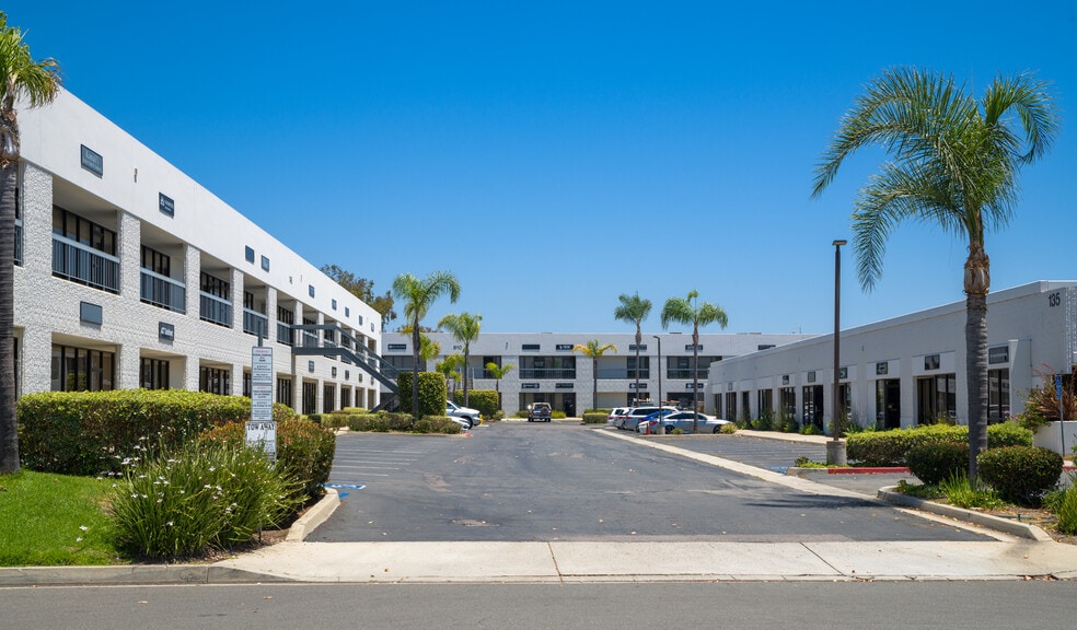 More Photos Of 800 Los Vallecitos Blvd, San Marcos Unknown For Lease
