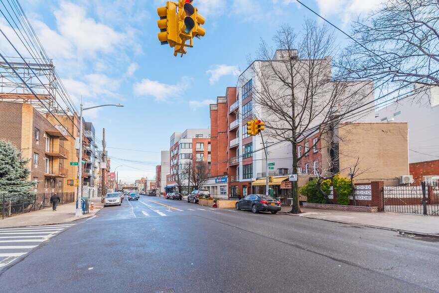 More Photos Of 27-04 Astoria Blvd, Astoria Apartments For Sale