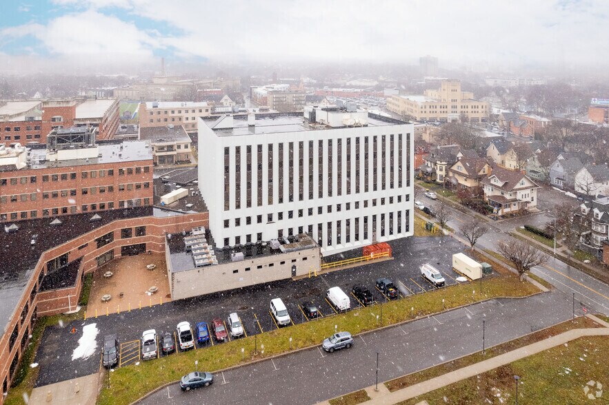 More Photos Of 220 Alexander St, Rochester Loft Creative Space For Lease