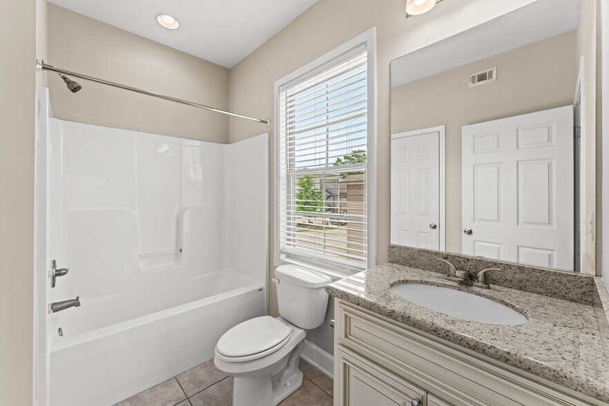 More Photos Of 403 Meador Dr, Tuscaloosa Multifamily For Sale