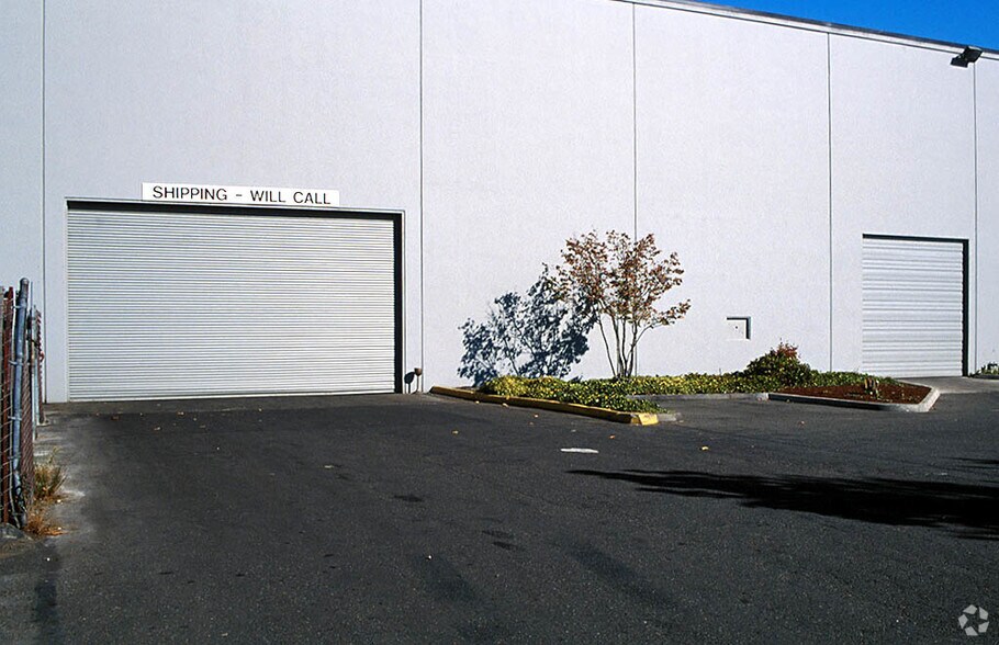 More Photos Of 22445 76th Ave S, Kent Manufacturing For Sale