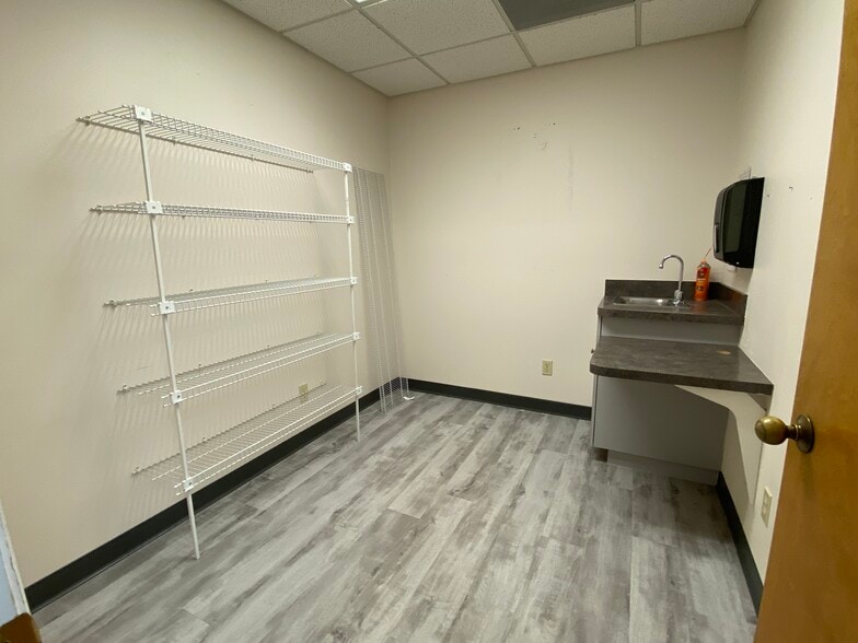More Photos Of 918 Rolling Acres Rd, Lady Lake Medical For Lease