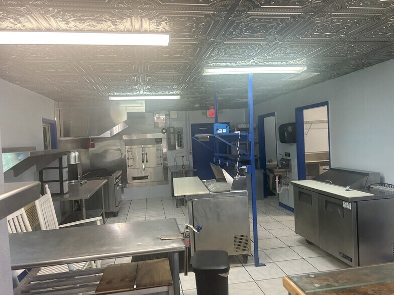 More Photos Of 413 Elm St, Welaka Freestanding For Sale