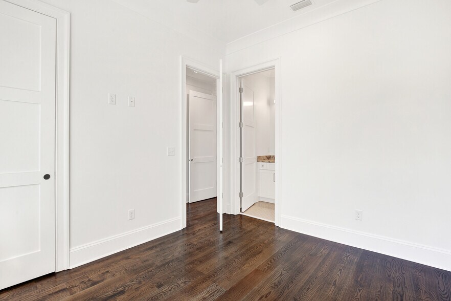 More Photos Of 104 17th st, Tybee Island Apartments For Sale