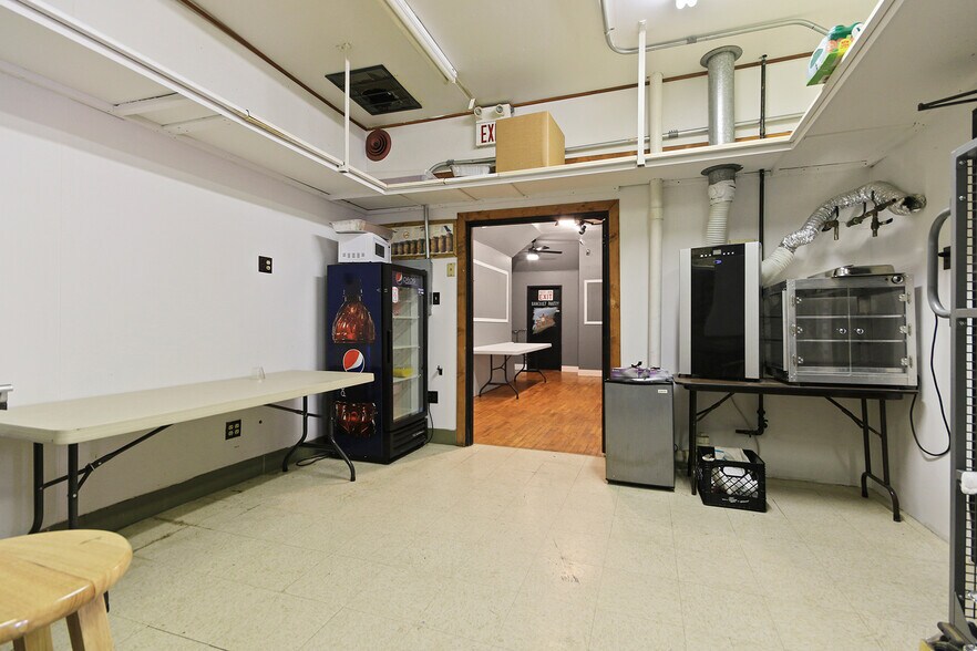 More Photos Of 105 Coal st, Mexico Specialty For Sale