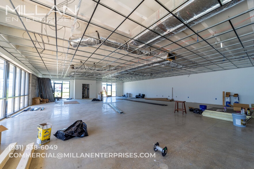 More Photos Of 106 Collier Rd, Clarksville Storefront Retail Office For Lease