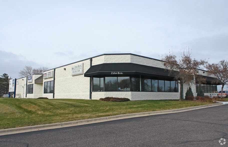 Primary Photo Of 7876 Hudson Rd, Woodbury Office For Lease